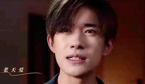 易烊千玺加油爆料视频,易烊千玺加油！揭秘幕后爆料视频背后的故事