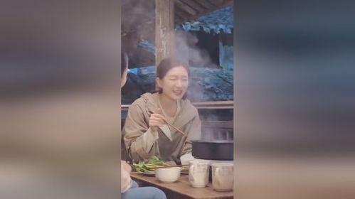 明星拍视频搞笑文案,笑料百出，欢乐无限