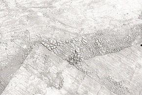 脱沙料怎么看裂纹图片大全,揭秘材料缺陷与质量控制